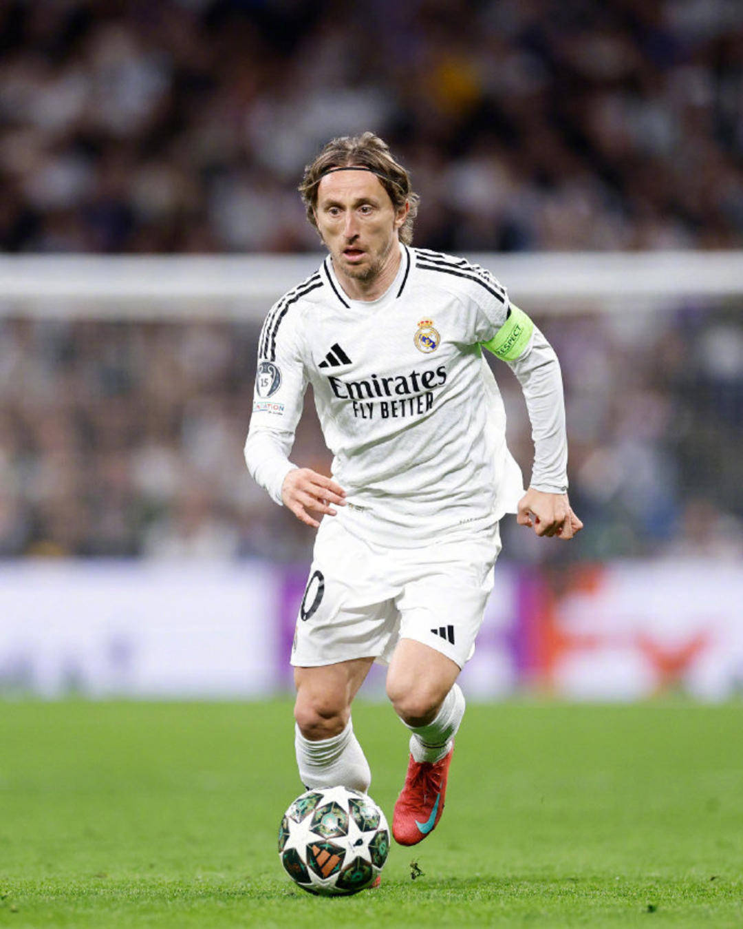 图片报：诺伊尔调整了训练流程，乌尔比希也激励着他继续